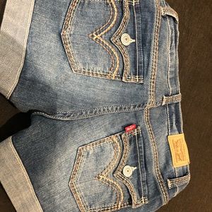 Girls Levis shorts